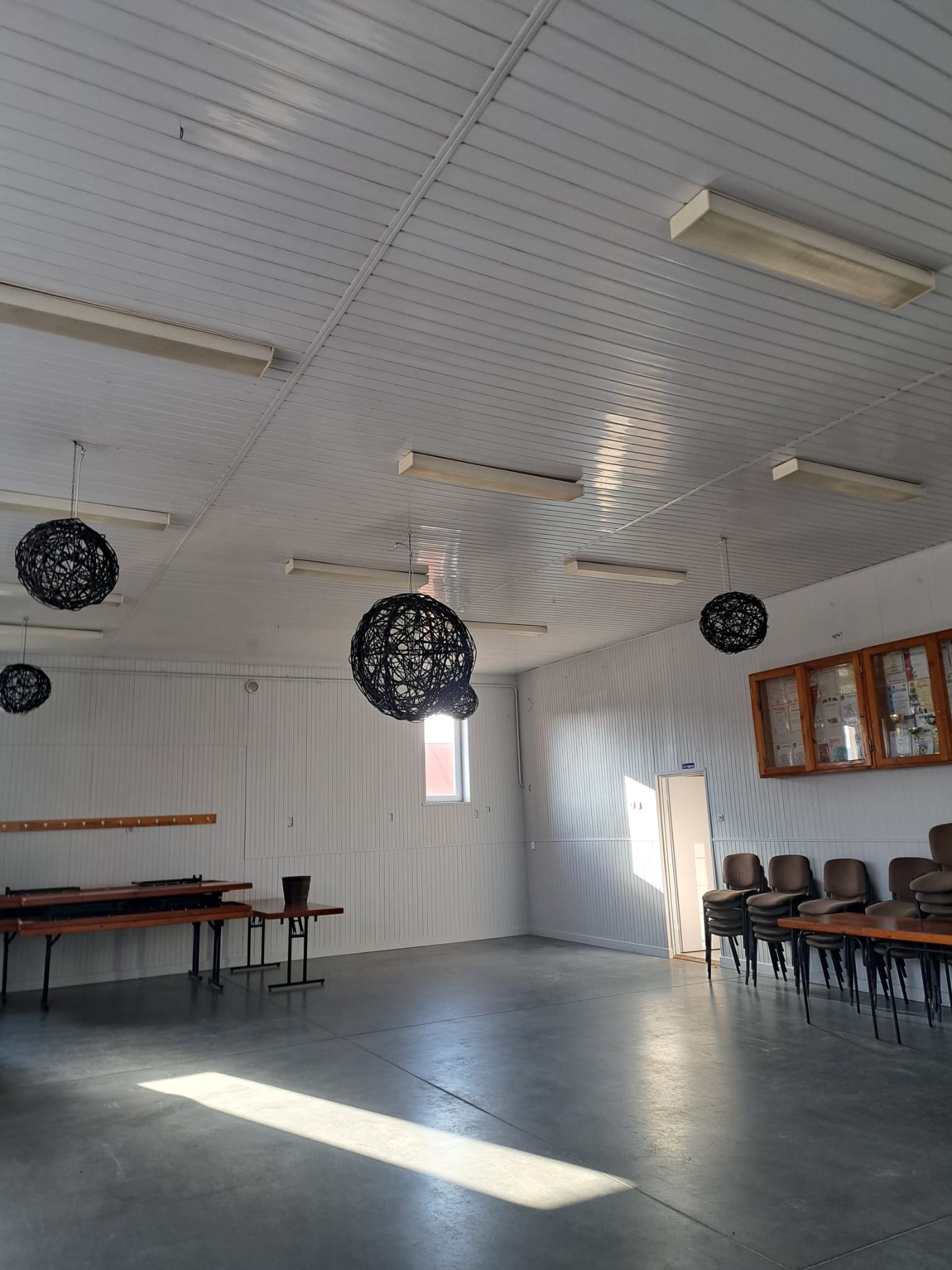 OSP Borzechów sala przed remontem